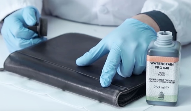 Atomicolor_tinture per bordi in pelle